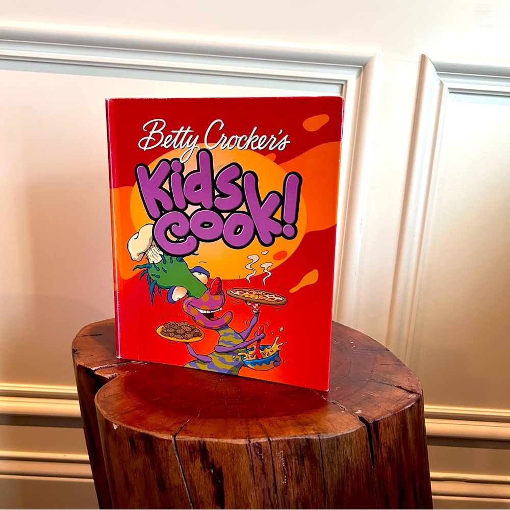 Betty Crocker’s Kids Cookbook, hardcover, vintage, 1st edition, spiral binder
